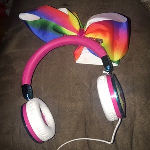 Jojo Siwa headphones